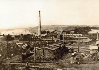 Вид на завод Акционерного общества Сименс и Гальске со стороны деревни Щербинка 1916-1917
