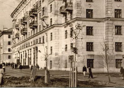 Кинотеатр им. Ворошилова в доме №114 по Ворошиловскому шоссе конец 1950