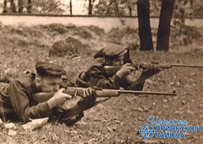 Тир в парке Швейцария у железной дороги. Фото А.С. Маслов Конец 1950-х г.